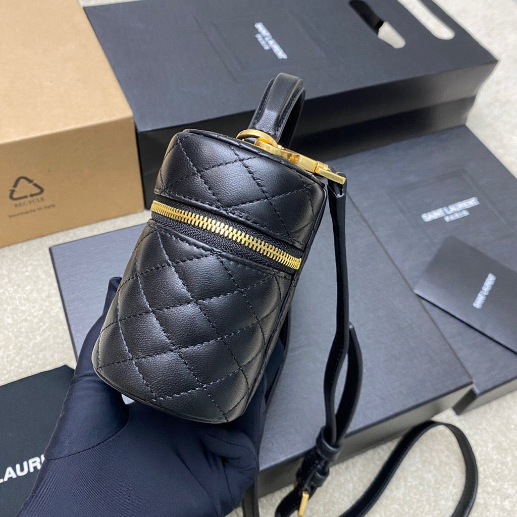mini quilted box bag 843239106